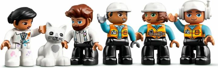 Actual product image LEGO Large construction site with light and sound (10933)