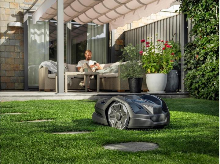 Produktbild Husqvarna 305E NERA (600 m², Begrenzungskabel, Ohne Begrenzungskabel)