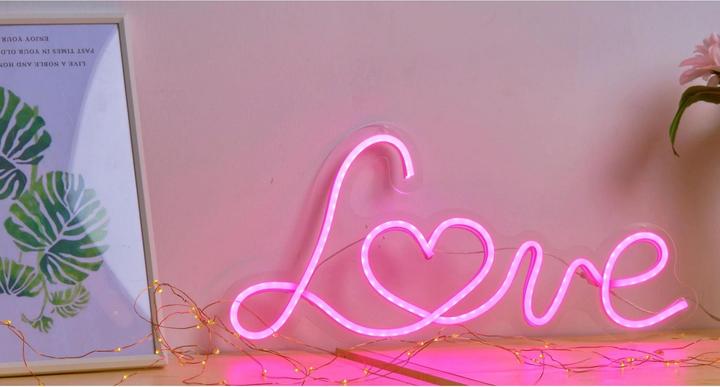 Actual product image Vegas Lights Neon Sign Love (43 cm, Indoor)