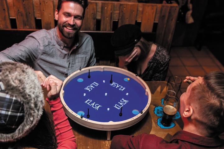 Actual product image Game Factory Klask 4 (German, French, Italian, English)
