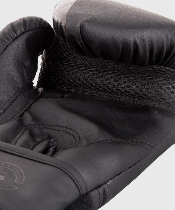 Image du produit Venum Challenger 2.0 Kids Boxing Gloves - Black/Black (8 OZ, Taille unique)
