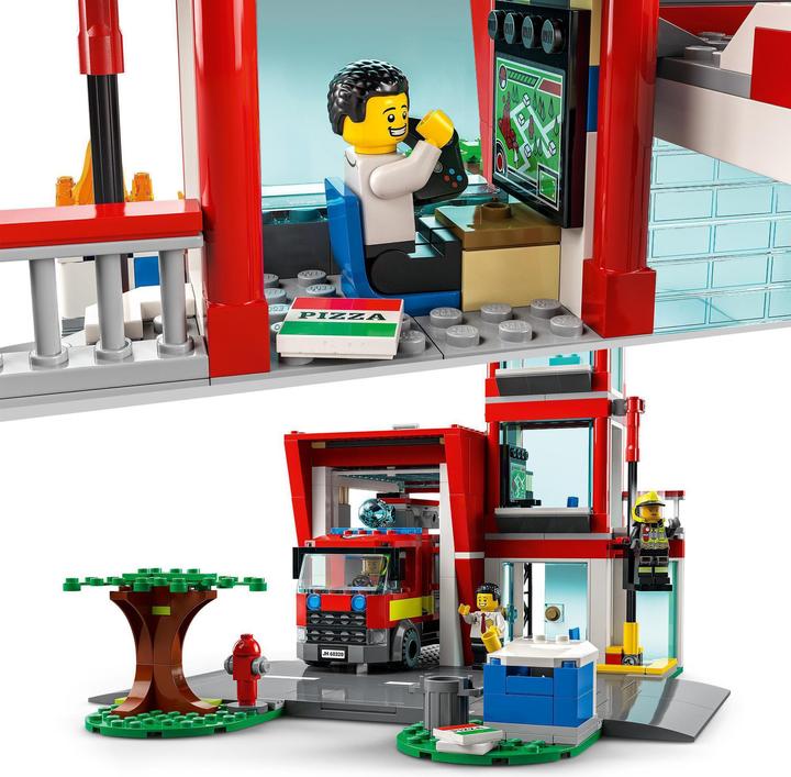 Actual product image LEGO Fire station (60320, LEGO City)