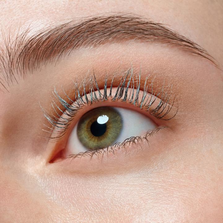 Actual product image essence Lash Princess (BEEFEA)