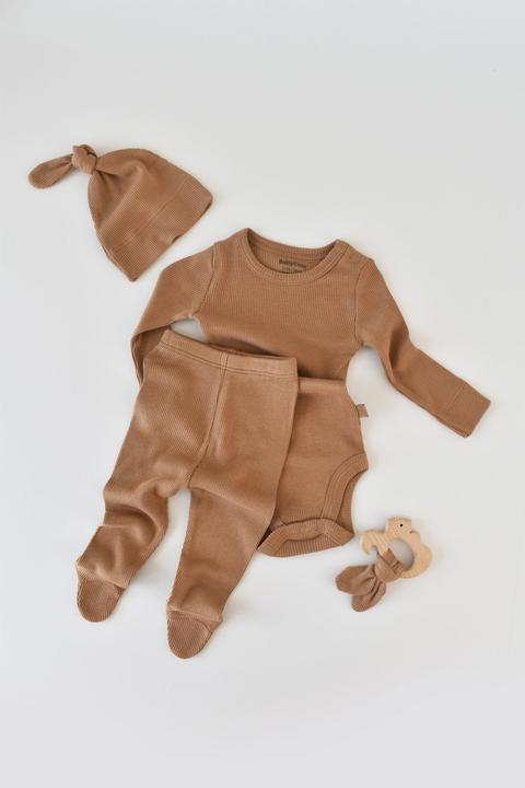 BabyCosy Set. Strickhose mit Fuss. Body langarm. Mütze