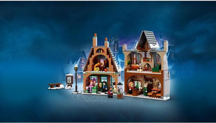 Actual product image LEGO Visit to Hogsmeade (76388, LEGO Harry Potter)