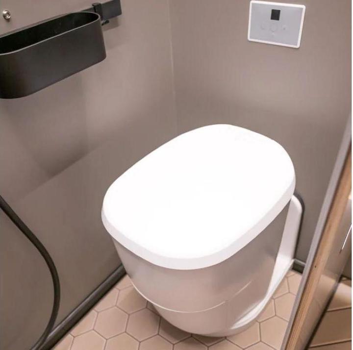 Actual product image Frankana Welding toilet ClesanaC1 with L-adapter