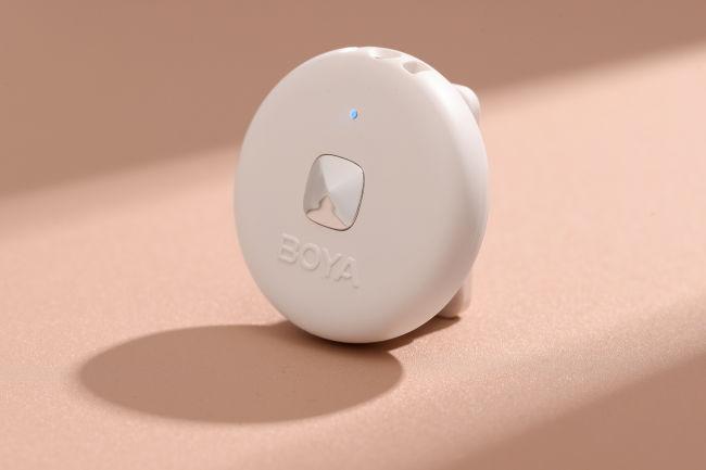 Productafbeelding Boya Omic-U (wit) Draadloze microfoon met twee kanalen voor Android-apparaten (Omic-U)