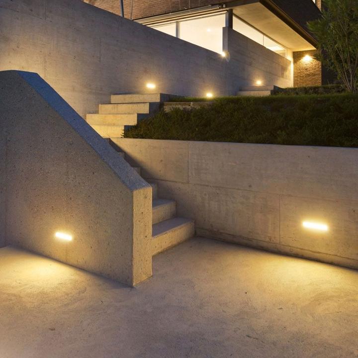 Image du produit V-TAC VT8055N Paysage extérieur à LED 20 W Lumière douce, grande, 4200 K, corps gris, IP65 (2050 lm)