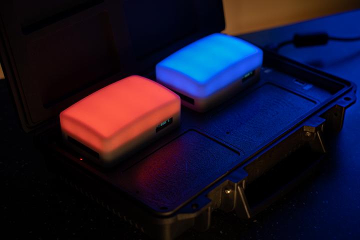 Actual product image Aputure MC4 light Travel Kit (Surface luminaire, Video light)