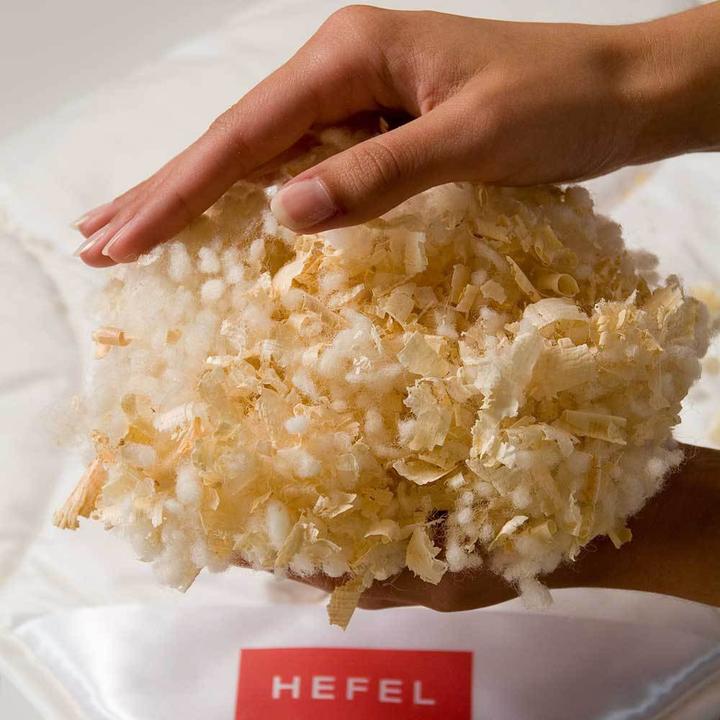 Actual product image Hefel Zirbendecke Wellness medium, Füllung: 100% Schafschurwolle mit Zirbenflocken (1260 g, 155 x 200 cm)