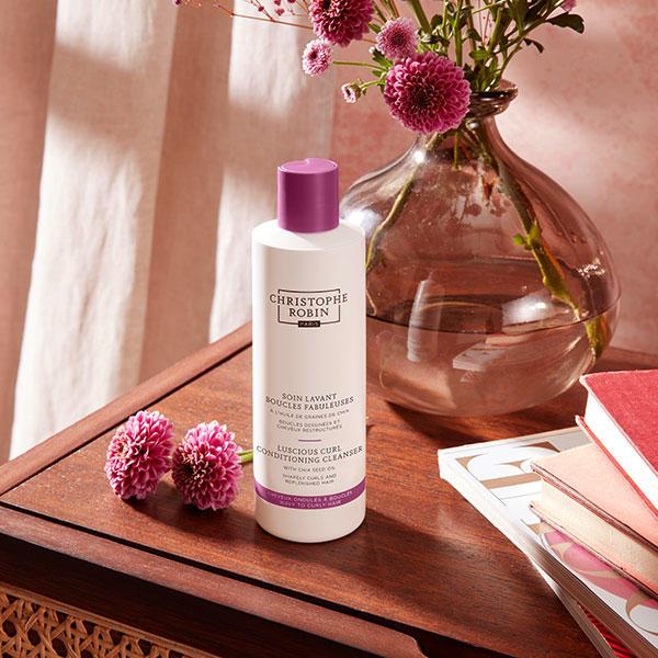 Actual product image Christophe Robin Luscious Curl Conditioning Cleanser with Chia Seed Oil (250 ml, Liquid shampoo)