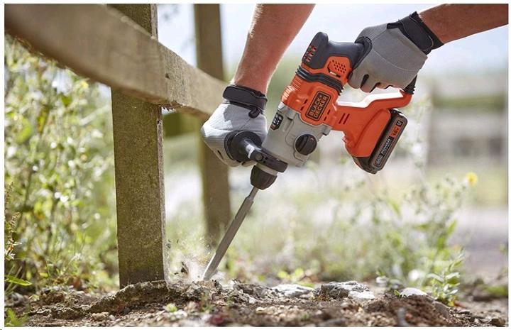 Actual product image Black & Decker BCD900BXJ (Rechargeable battery operated)