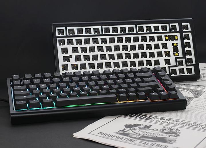 Actual product image Ducky Tinker 75 Gaming Keyboard, RGB - MX-Brown (ISO-DE) (DE, Cable)
