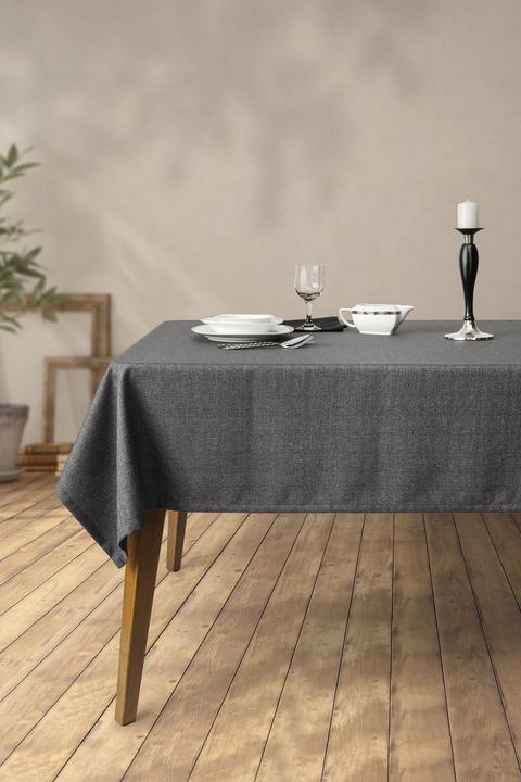 Hermia Dominic (150 x 250 cm)