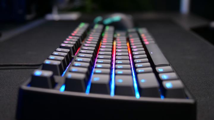 Actual product image CHERRY XTRFY K4V2 TKL keyboard (DE, Cable)