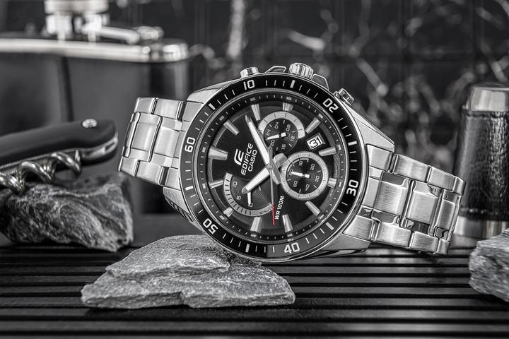 Actual product image Edifice Classic (Analogue wristwatch, 47 mm)