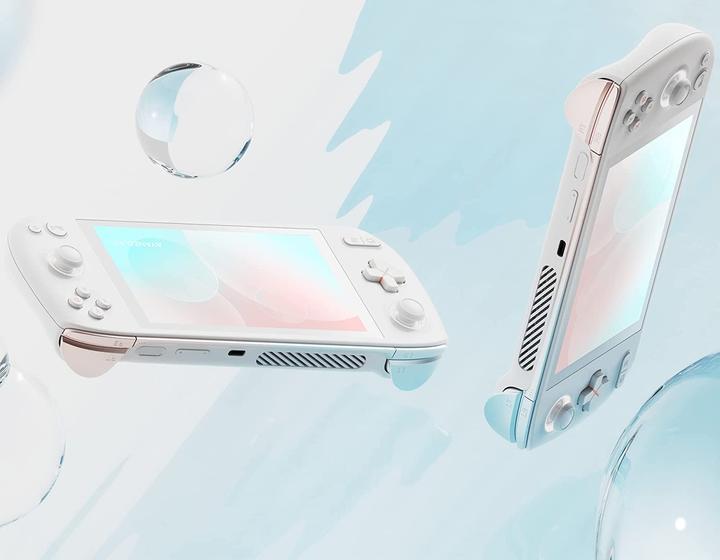 Actual product image Ayaneo Handheld AIR Pro