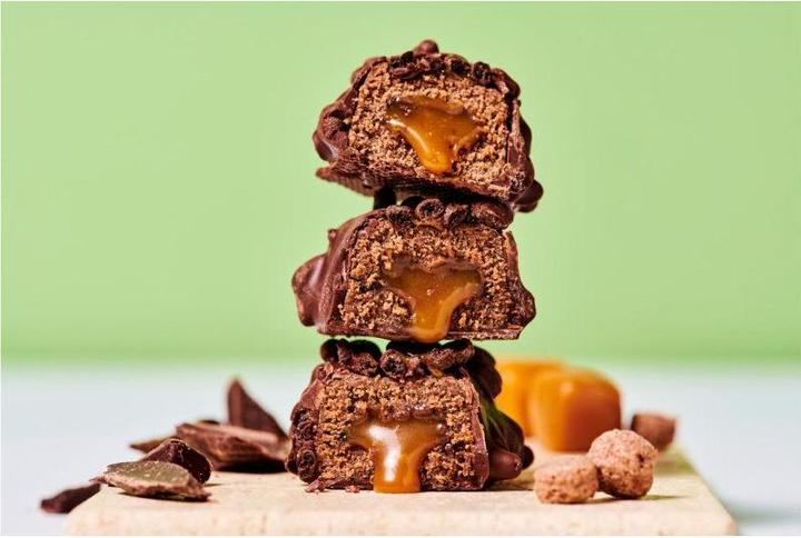 Immagine prodotto Maxi Nutrition Barretta proteica Creamy Core Chocolate Fudge vegan (Cioccolato, 1 pz., 45 g)
