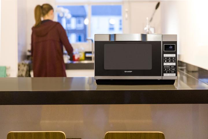 Produktbild Sharp R861BK - Combi-magnetron (25 l)