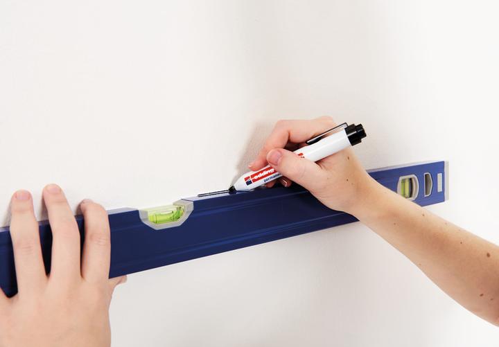 Produktbild Edding Permanent Marker 11 schwarz (Schwarz, 3 mm, 1 x)