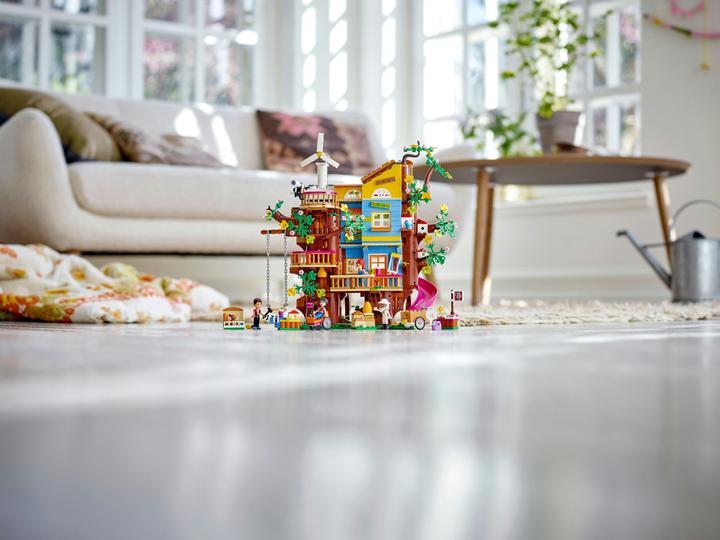 Produktbild LEGO Freundschaftsbaumhaus (41703, LEGO Friends)