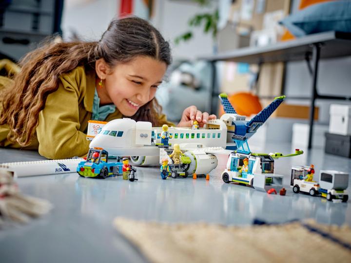 Image du produit LEGO 60367 Avion de ligne (60367, LEGO City)