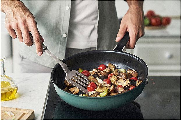 Actual product image Zwilling Pure frying pan 28cm green (28 cm, Frying pan, Stainless steel)