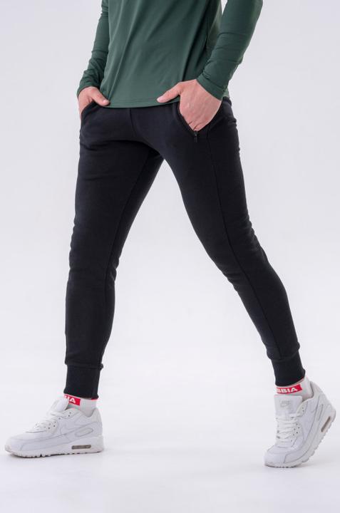 Image du produit Nebbia Sweatpants slim avec poches zippées "Re-gain" 320 noir (M)