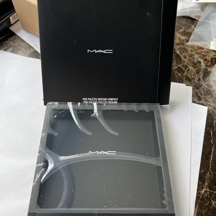 Produktbild MAC Cosmetics Pro Palette Medium Compact