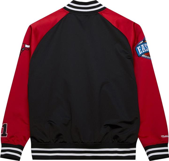Actual product image Mitchell & Ness M&N Lightweight Satin Jacket - Chicago Bulls D. Rodman - XXL (XXL)