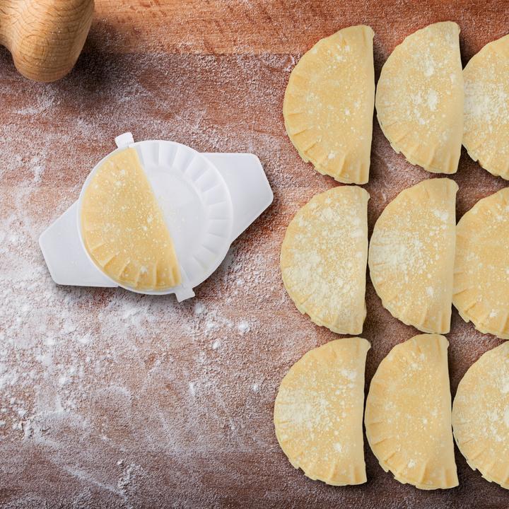 Actual product image Relaxdays Ravioli former