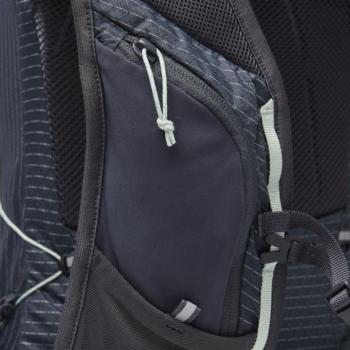 Actual product image Black Diamond W Pursuit 15 Backpack (15 l)