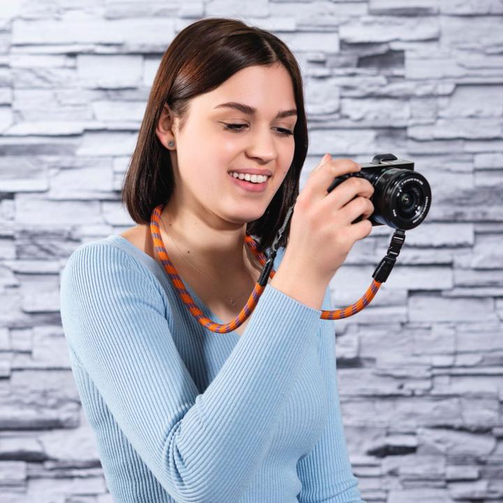 Actual product image Hama Braid 120 (Neck belt, Shoulder strap)