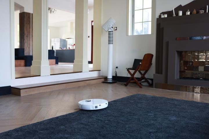 Actual product image EZVIZ RS20 Pro (Vacuum mopping robot)