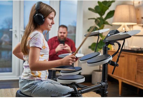 Produktbild Roland E-Drum TD-02K Schlagzeug mit Monitor-Box und Kabel (E-Drum)
