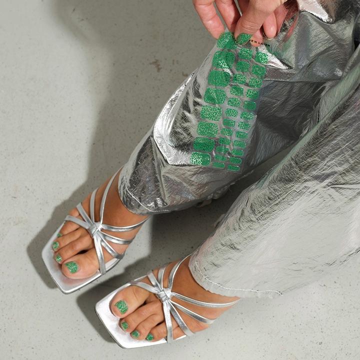 Produktbild Love'n Layer - Leo Toe B.Green (B. Green, Gel-Effekt Nagellack)