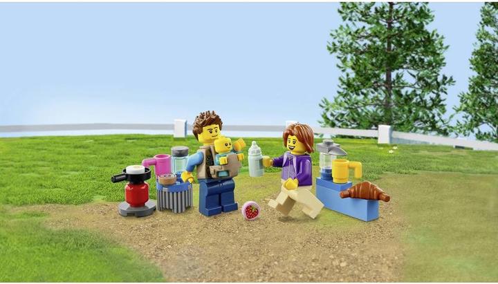 Actual product image LEGO Holiday camper (60283, LEGO City)