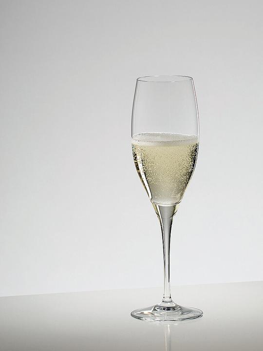 Produktbild Riedel Serie VINUM Cuvée Prestige Champagner 230 ml 4 Stück im Set (4 Gläser, Sektgläser)