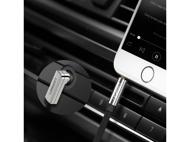 Image du produit Ugreen Casque d'écoute audio AUX à ruban plat coudé (3 m, Jack 3,5 mm (AUX))