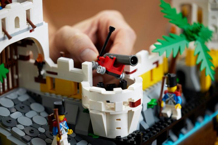 Image du produit LEGO Forteresse Eldorado 10320 (10320, LEGO Icons, LEGO difficiles à trouver)