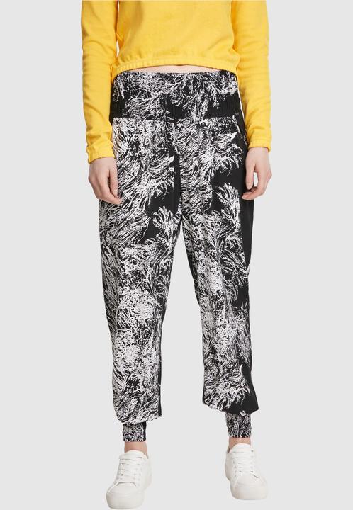 Actual product image Urban Classics Ladies Sarong Pants (M)