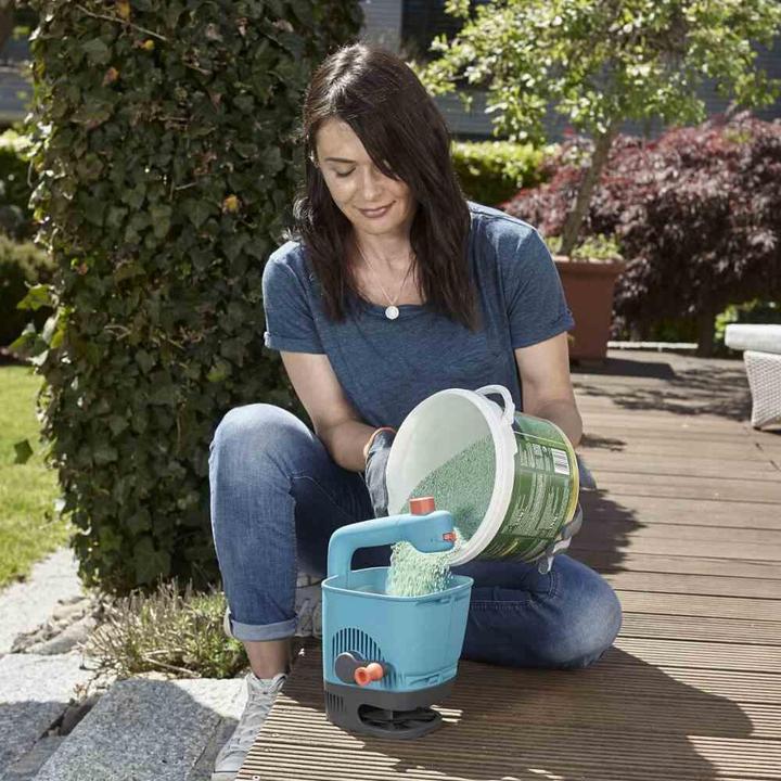 Actual product image Gardena Hand spreader M E4
