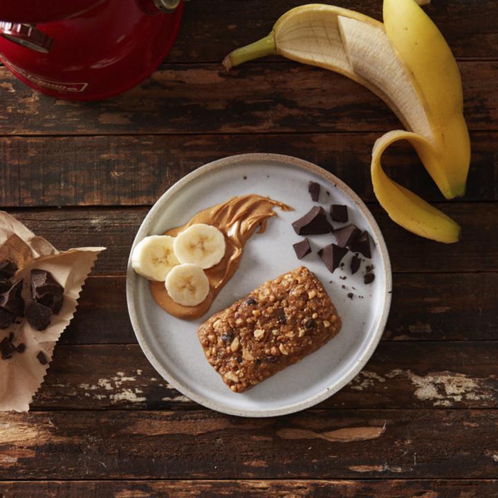 Actual product image Clif Bar Bolt (Banana, Dark chocolate, 12 pcs., 816 g)