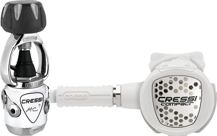 Produktbild Cressi MC9 + Compact
