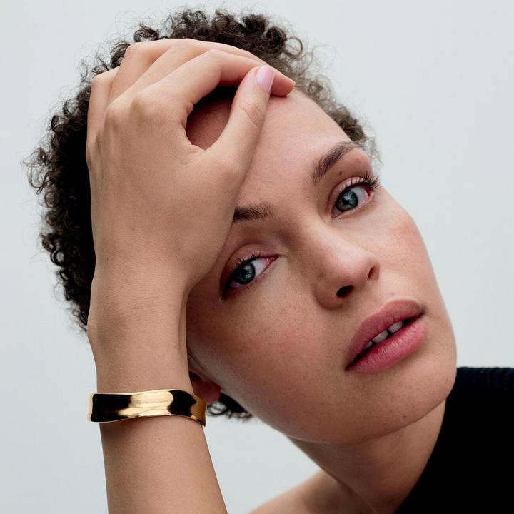 Actual product image Pandora Organic moulded wide open bangle (19 cm, Metal, Gold plated)
