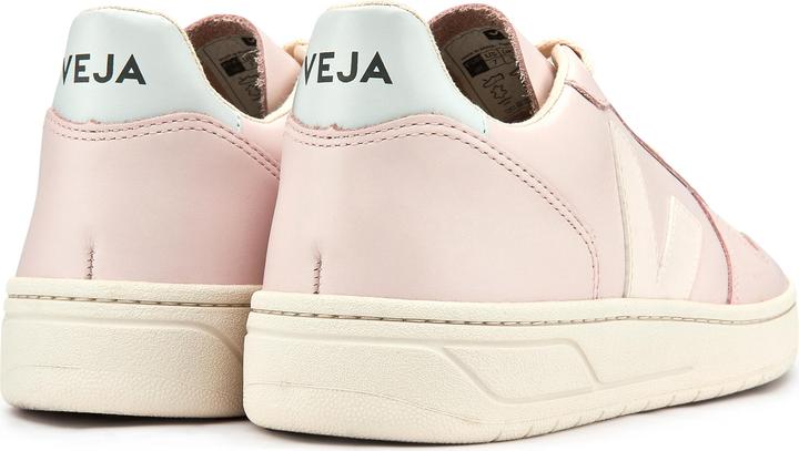 Actual product image Veja V-10 (39)
