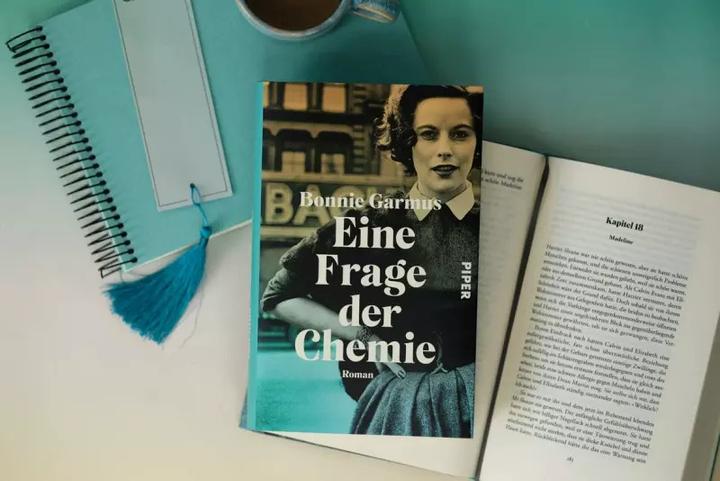 Immagine prodotto Eine Frage der Chemie (Tedesco, Bonnie Garmus, 2022)