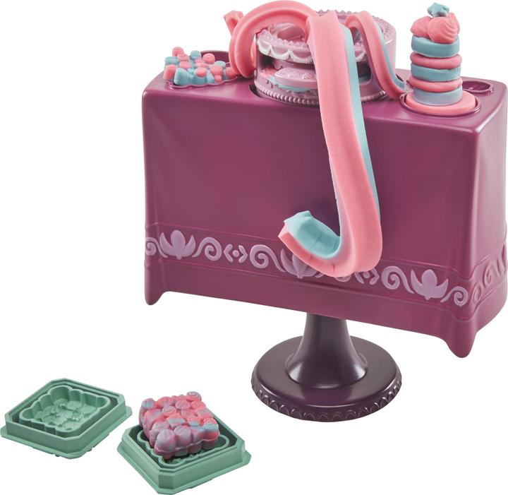 Actual product image Disney Interactive Studios Doll The Ice Queen Anna's Cake Magic