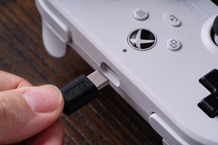 Produktbild 8bitdo Pro 2 (Windows, Xbox Series X)