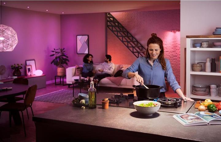 Actual product image Philips Hue White & Color Ambiance BT starter kit (E27, 9 W, 806 lm, 2 x, F)